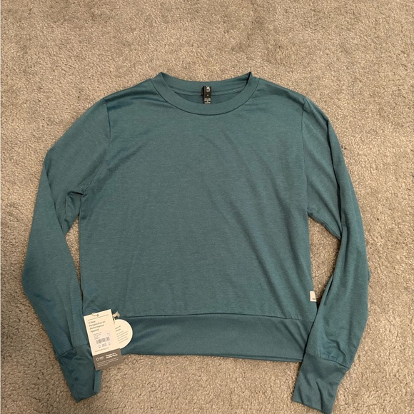 Vuori Tops - Vuori Blue Long Sleeve Crew
